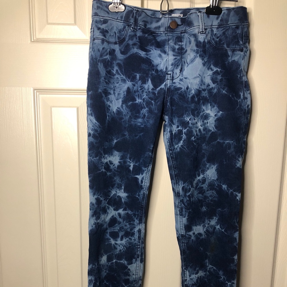 Jeggings, big girls. Size XL (14-16). Back pockets. Priced to sell.